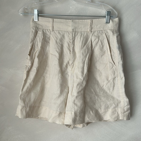 Everlane The Linen Way High Drape Shorts cream white ecru size 6 small - Picture 4 of 10